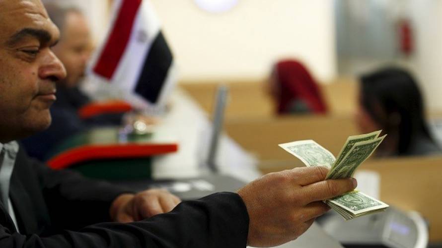 بعد طرحها سندات دولية: الديون تحاصر مصر لتقترض من جديد