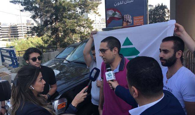 الحداد بعد الافراج عنه:  مستعد لتوزيع المناشر مجددًا