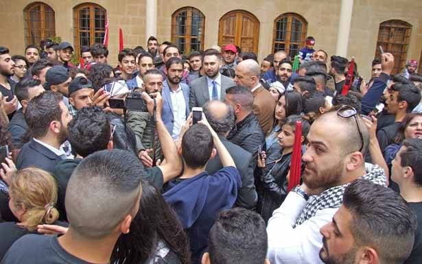 تيمور جنبلاط لتظاهرة أبناء إقليم الخروب :
أنتم أهل الوفاء وسنثبِت موقعنا السياسي
