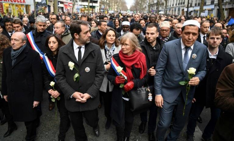 تنديد في فرنسا بمقال تضمن "هذياناً جنونيّاً" ضدّ الإسلام