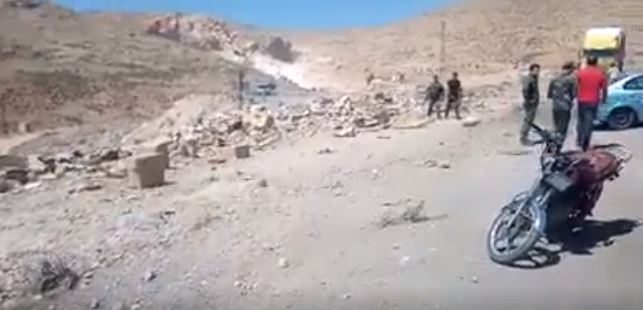 بالفيديو.. حادث سير مروع على طريق دمشق-حمص!