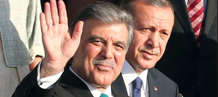 الصديق المقرب يتحول إلى منافس محتمل.. هل يتواجه عبدالله غول وأردوغان على مقعد الرئاسة؟