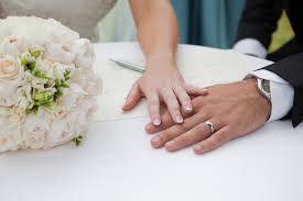 فيديو- ممثلة مصرية توافق على الزواج من شاب عمره 17 عاماً