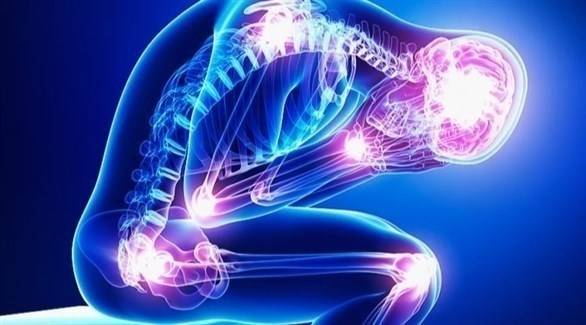 كيف يتم علاج الألم المزمن بالضوء؟