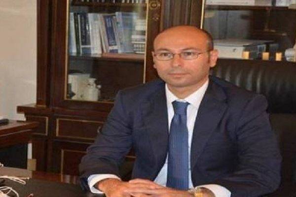 ما حقيقة زيادة أسماء بخط اليد في أحد أقلام الإقتراع في دبي؟