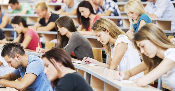 أغنية من طلاب الجامعة اللبنانية إلى الأساتذة المضرِبين عن التعليم