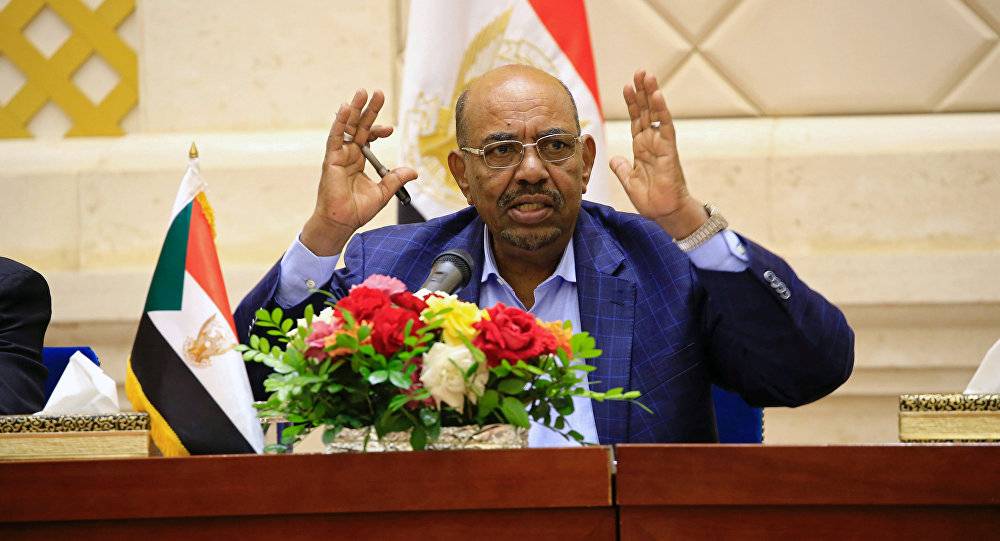 بعد بيانها ضد قطر والسودان... تصريحات جديدة للبشير عن إريتريا
