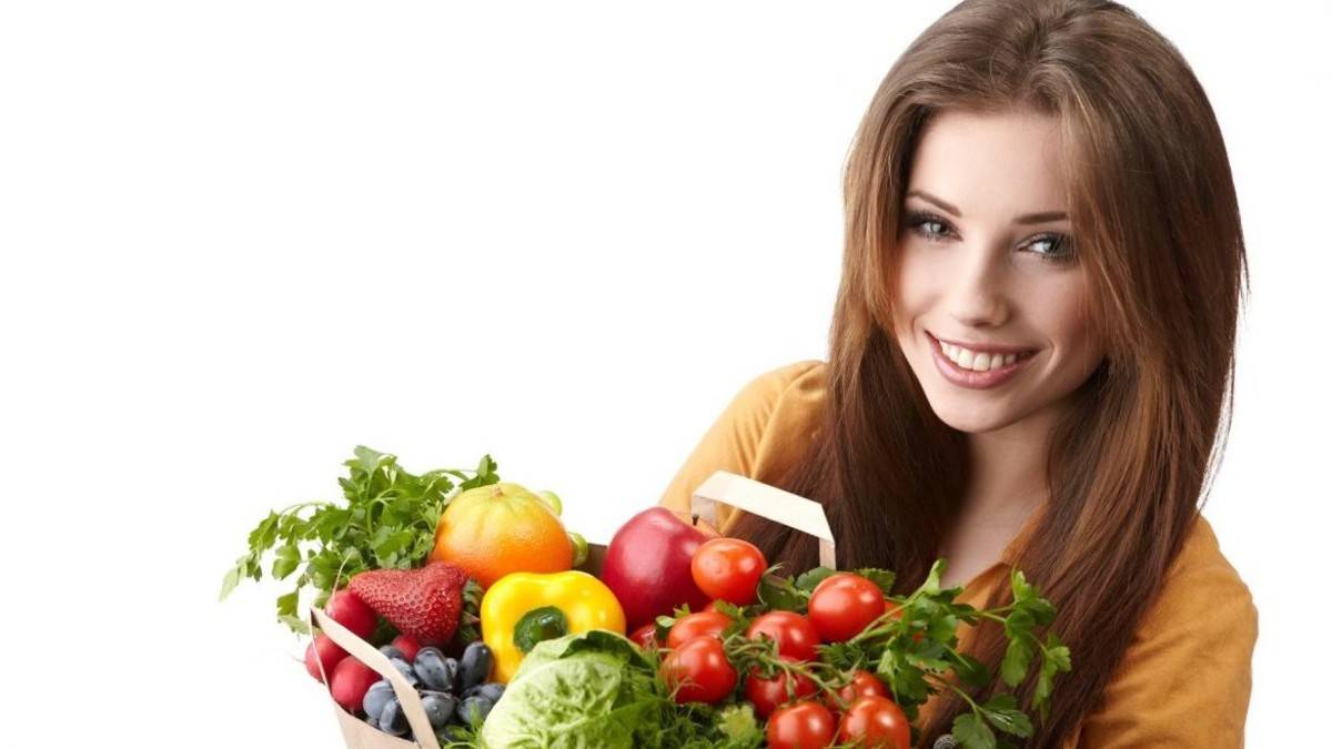 10 أطعمة مسؤولة عن جمال وصحّة الشعر.. هل تعرفونها؟