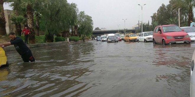 أمطار غزيرة إعتباراً من ظهر اليوم .. وتحذير من تشكل السيول في احياء دمشق