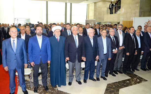 خلال زيارته لغرفة طرابلس التجاريّة
الحريري : 3 مليارات دولار استثمارات بنى تحتيّة للشمال
في المشروع الذي عرض على المانحين والقطاع الخاص