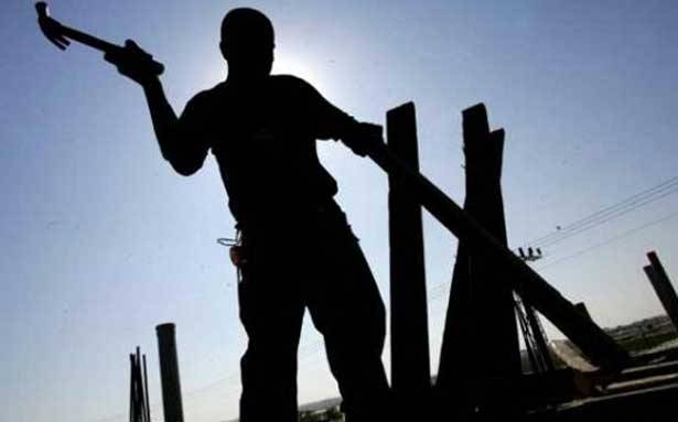 عيد العمّال : إحتفال مركزي في الإتحاد العمّالي وتظاهرة للشيوعي
برقيّة تهنئة من بري وكلمات واحتفالات في المناسبة