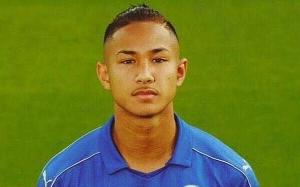 فائق بلقيه من سلطنة بروناي أغنى لاعب كرة قدم في العالم