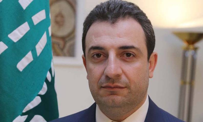بالفيديو: وائل أبو فاعور يرد بعنف على باسيل... ويهاجم عون