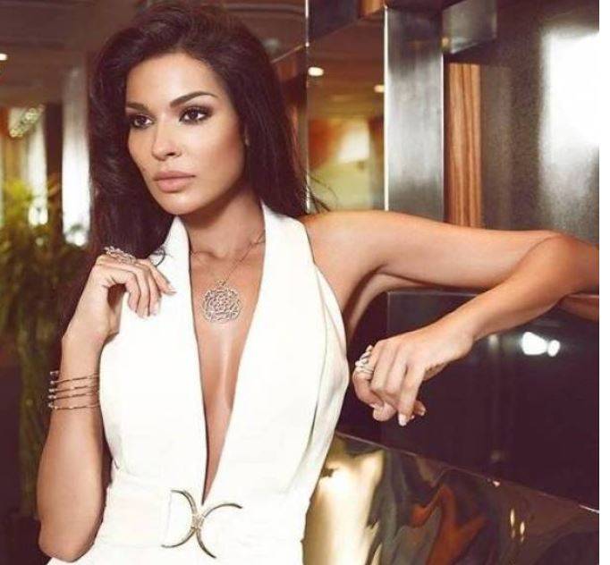 بالصور- شاهدوا كيف أصبح طفلا نادين نجيم!