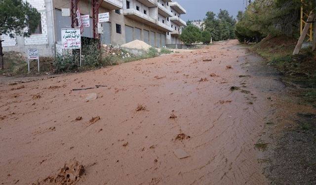 أمطار غزيرة وزخات برد في بعلبك