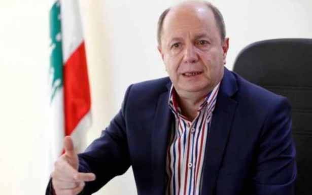 طالب الحريري بتوحيد قرار الإقفال
الأسمر : «القطاع الخاص فاتح على حسابو»