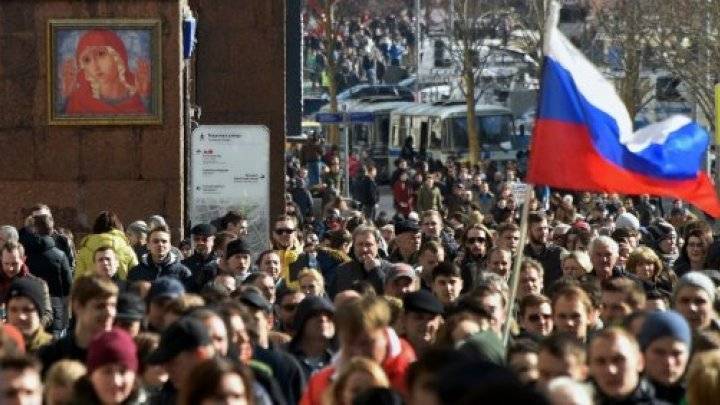 قبيل تنصيب بوتين.. مئات الموقوفين بصفوف محتجين نظموا مظاهرة غير مرخصة وسط موسكو
