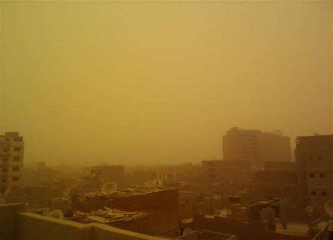 عاصفة رملية تضرب لبنان.. أمطار وعواصف!