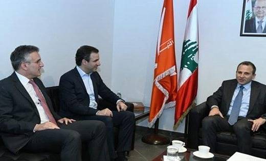 باسيل ومعوض ضمن تكتل سياسي واحد