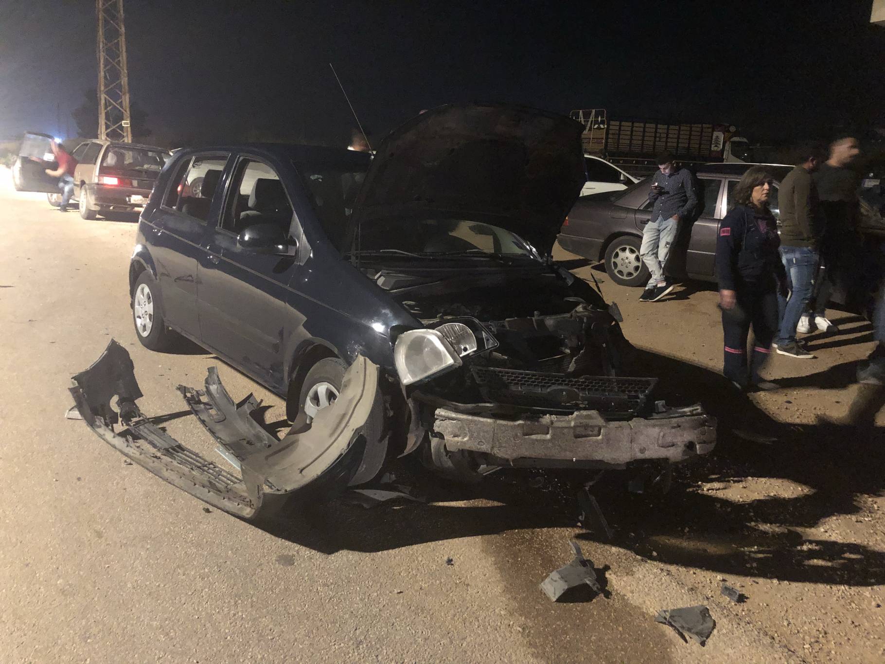بالصورة..اصابة شخص برضوض في حادث سير على طريق تل النحاس كفركلا