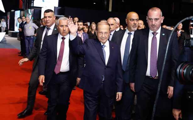 رئيس الجمهورية افتتح مؤتمر الطاقة الاغترابية: نحذر من توطين مقنع

العمل على الخطة الاقتصادية سينتهي قريباً وادعو المغتربين الى المساهمة في انجاحها