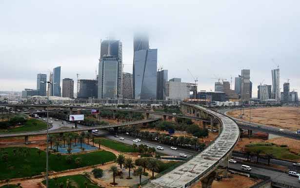 الدفاعات الجوية السعودية تعترض صاروخا باليستيا أطلقه الحوثيون على الرياض