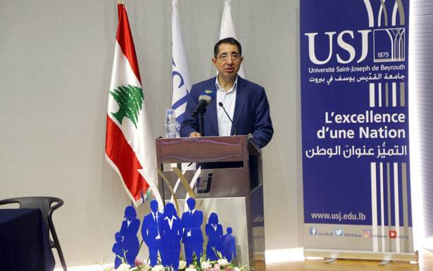 في افتتاح «مُنتدى التميّز والمسؤوليّة الإجتماعيّة»

الحاج حسن: المطلوب تأمين الإستدامة في النمو

والتنمية وموارد الطبيعة والبيئة