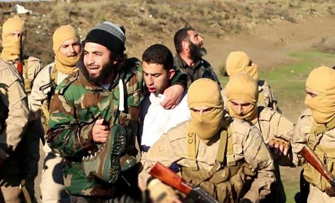 كشفُ هوية المسؤول عن إحراق الكساسبة.. وهذا ما طالب به والد الطيّار
