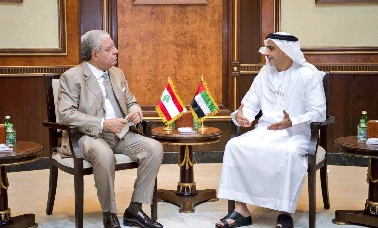 ماذا طلب المشنوق من نظيره الاماراتي؟