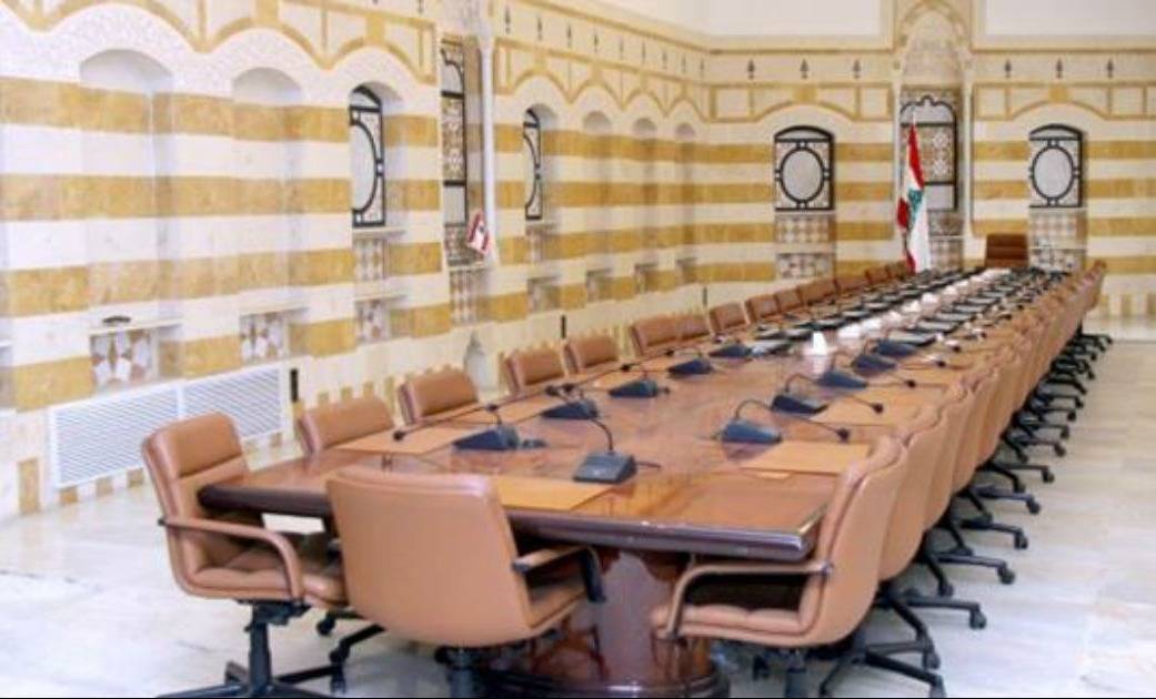 "القوات" خارج الحكومة؟!