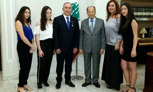 عون منح الدكتور جورج تادي وسام الأرز الوطني