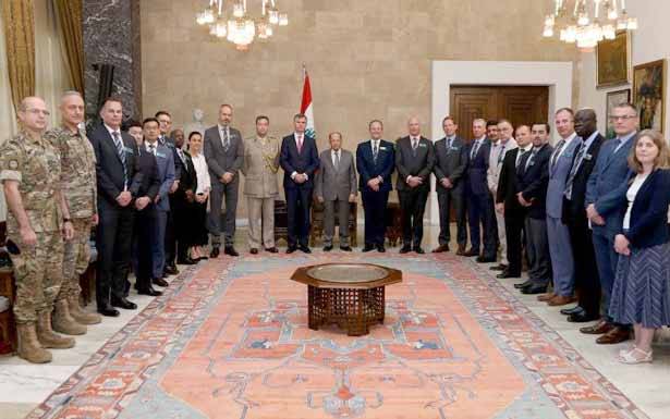 استقبل وفد الكليّة الدفاعيّة البريطانيّة وسفيرة أميركا
عون : إستحقاقات كثيرة تنتظر المؤسّسات اللبنانيّة ونخشى أن يقترح المجتمع الدولي تدابير مُقدّمة للتوطين