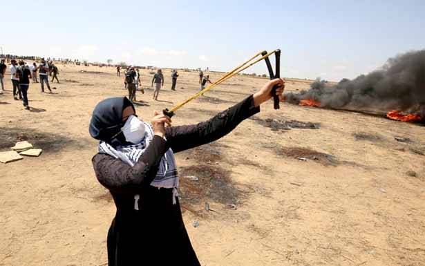 إستنكارات مُندّدة بنقل السفارة الأميركيّة الى القدس بالتزامن مع ذكرى نكبة 48
الحريري : يوم مشؤوم - ميقاتي : هل سنشهد يقظة عربيّة؟ - جنبلاط : النكبة تتكرّر اليوم
