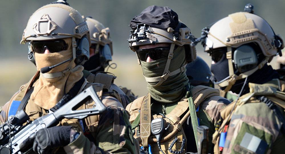 60 عسكريا فرنسيا في قبضة الجيش السوري
