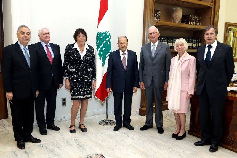 رئيس الجمهورية التقى وفدا من اكاديمية العلوم في معهد فرنسا