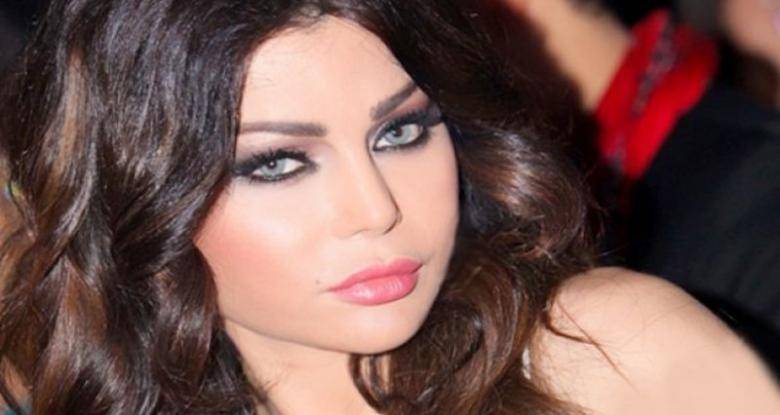 هيفا وهبي تشتري لوحة بمبلغ خيالي.. وتنتحل هذه  الشخصية الشهيرة!!