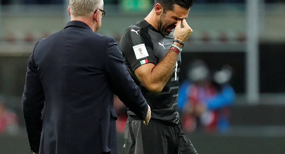 شاهد... بوفون يغادر الملاعب في وداع "أسطوري" مع يوفنتوس (فيديو)