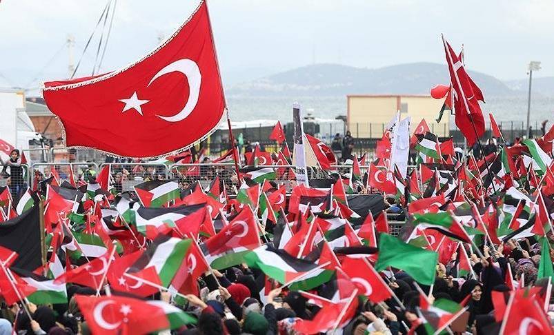 الأتراك يتظاهرون نصرةً للقدس.. بمشاركة أردوغان