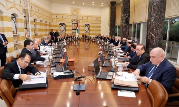 سرقة 680 مليون دولار من الموازنة العامة للحكومة الحالية