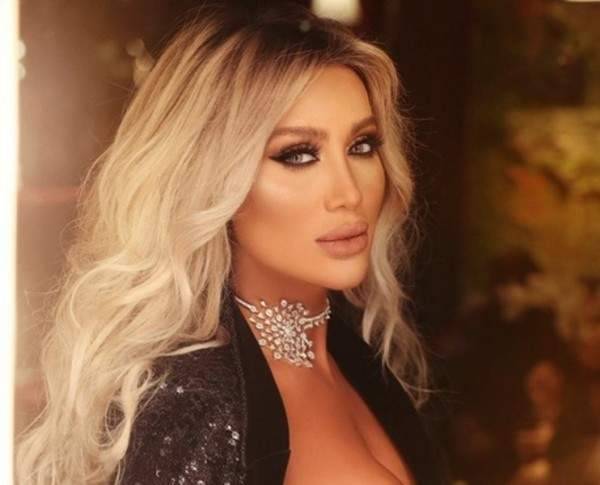بالصور- مايا دياب بعد تعرضها لحادث تعلّق : "رح موت"!