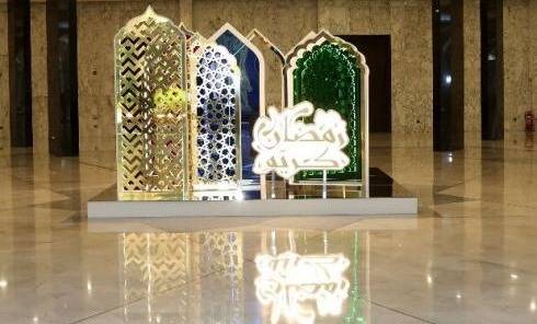 اجتماع ثلاثي قبيل الأفطار الرئاسي.. ودريان أمّ المصلين في بعبدا