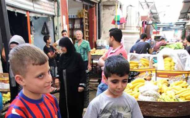 مصادر دينية: لحل الملفات المعيشية قبل اقتسام الحصص الوزارية