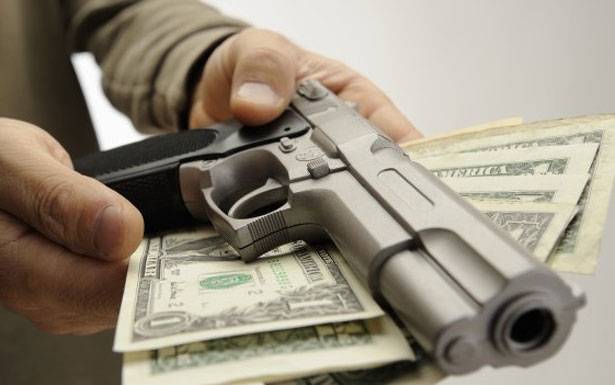تقرير عن الخسائر العالميّة للجرائم الماليّة :
45% من منطقة الشرق الأوسط وشمال إفريقيا يقعون ضحيّة الجرائم الماليّة مُقابل 47% في العالم