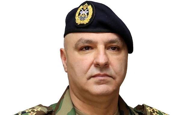 قائد الجيش العماد عون يرفض الزيارات السياسية