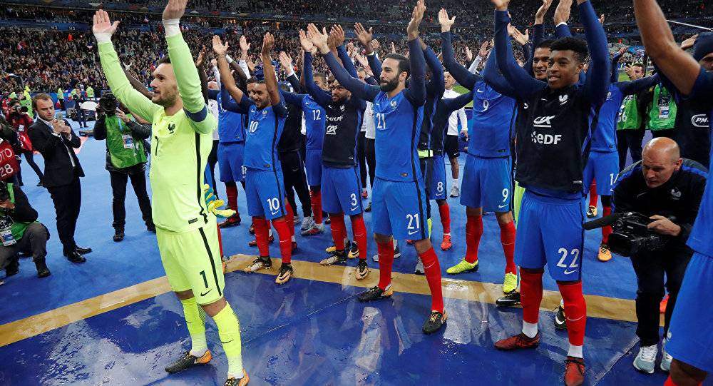 ماكرون: سأذهب لروسيا لتشجيع المنتخب الفرنسي في نهائي كأس العالم