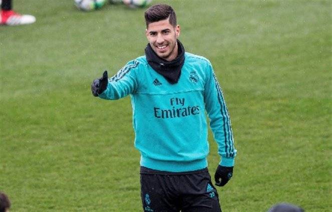 ريال مدريد يرفض عرضين ضخمين لضم أسينسيو