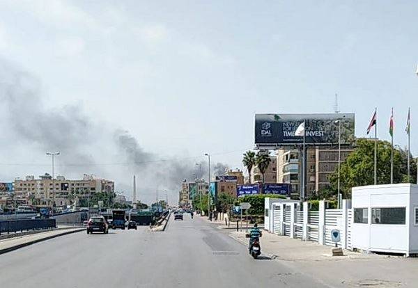 بالصور: حريق في غرفة كهرباء في بئر حسن