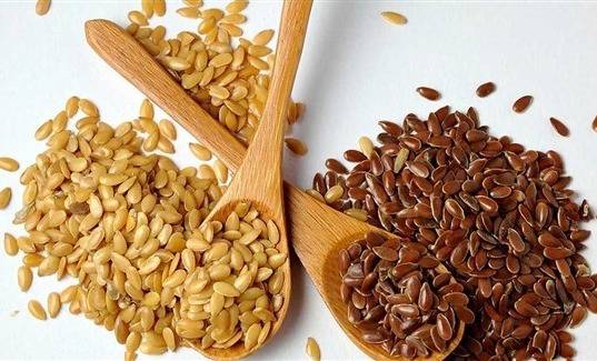 بذور الكتان.. سلاحك لمحاربة السيلوليت