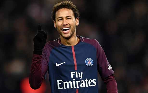 نيمار يعترف بالضغط على نجمي البرازيل