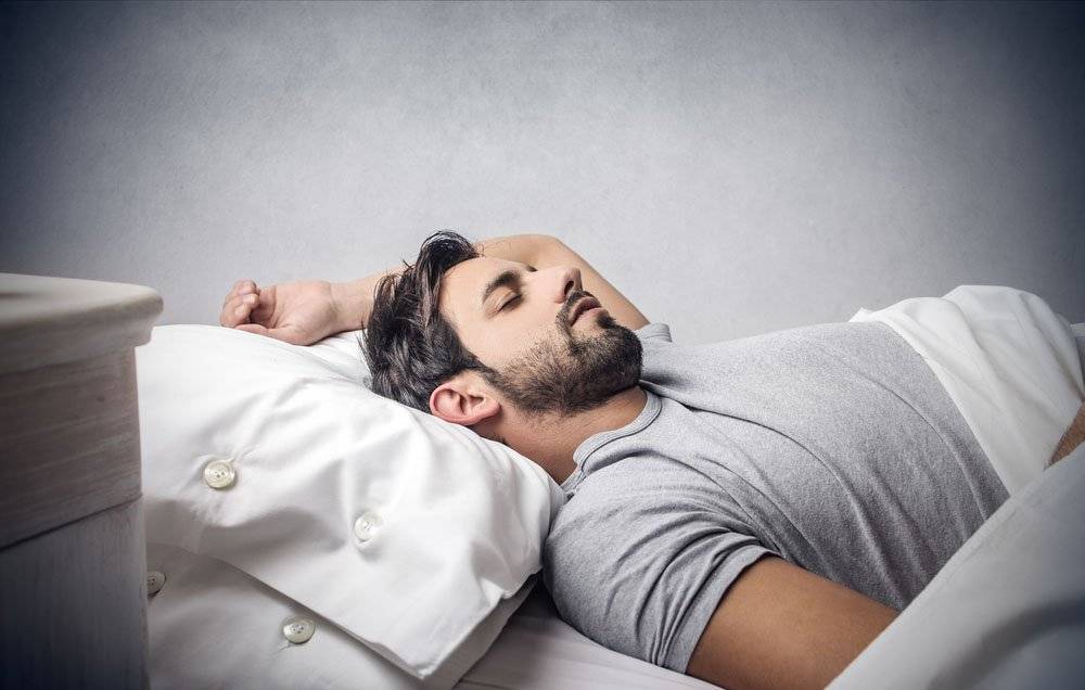 كم ساعة من النوم تحتاج خلال رمضان؟